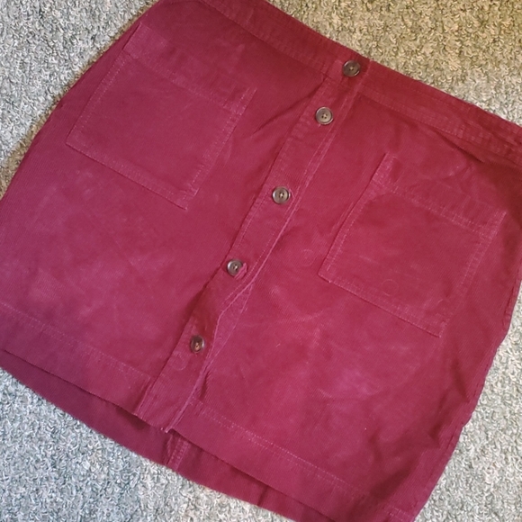 70s inspired corduroy button skirt - Picture 2 of 4